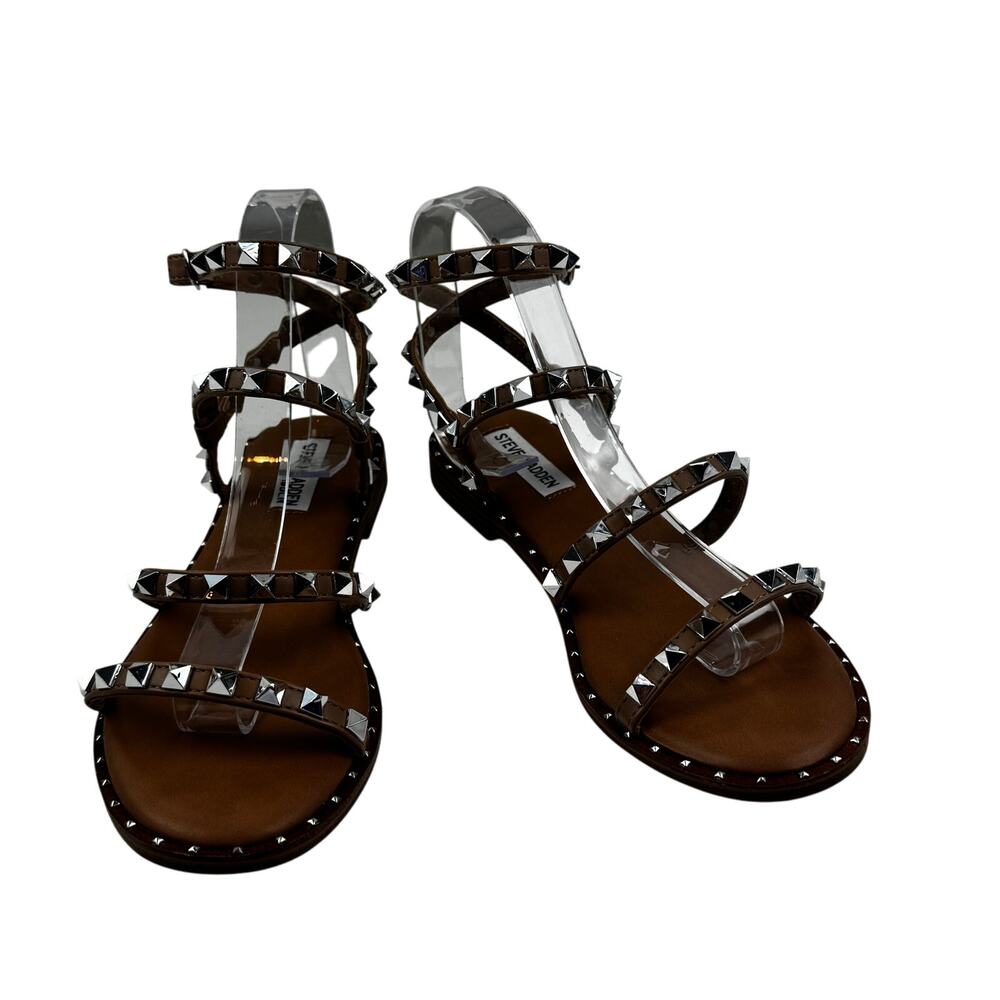Steve Madden Travel Tan Leather Boho Silver Stud Sandals Women's Size 7.5
